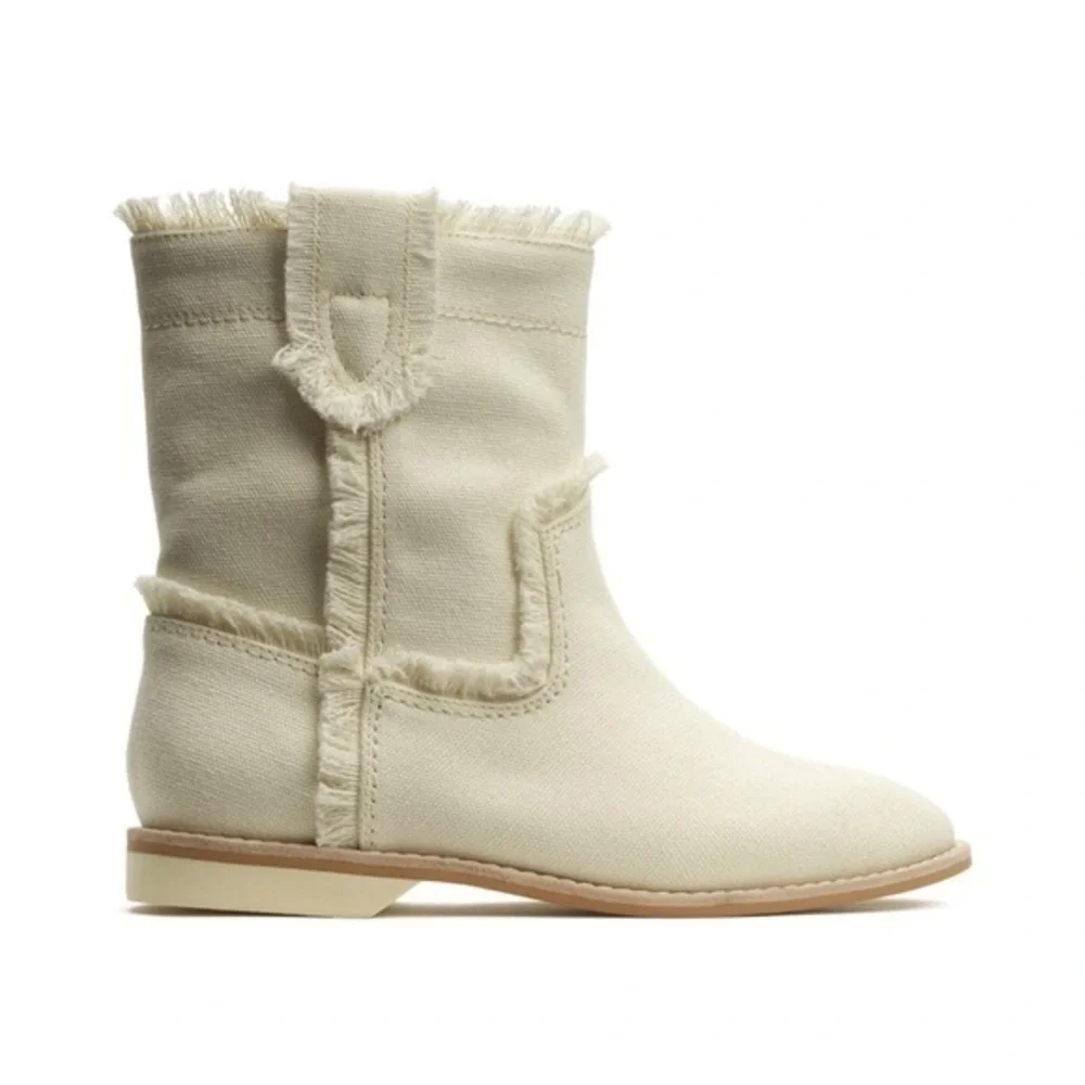 nib BILL BLASS “BB Turbo Boot” White Canvas Frayed Edge Bootie Boots size 6.5 - Picture 1 of 12